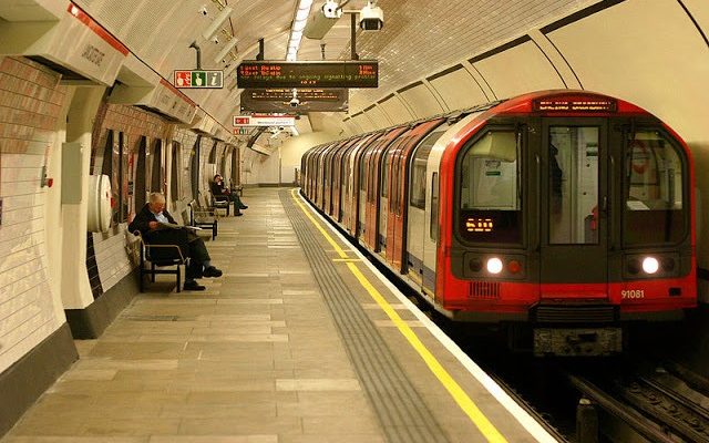 Sedikit penerangan tentang sistem pengangkutan London