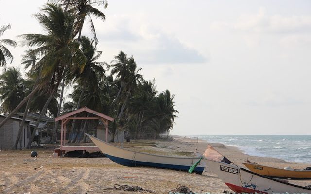 Carpacker 2015 - Pantai Timur - #16 Aku jatuh cinta dengan Pantai Merang dan Overview Sutra Beach Resort