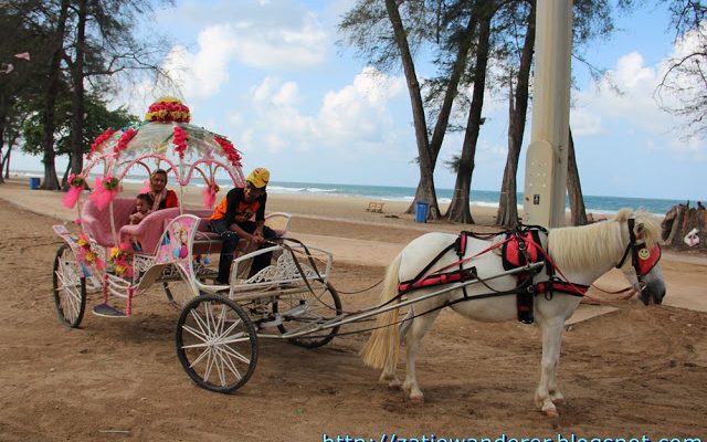 Carpacker 2015 - Pantai Timur - #20 Bulatan Batu Bersurat, Kereta Kuda dan Istana Maziah